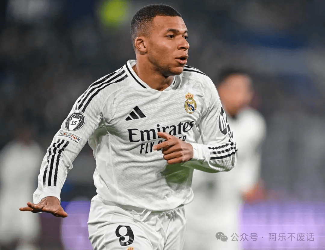 巴伦西亚中场脚法细腻助攻破门 巴伦西亚中场脚法细腻助攻破门