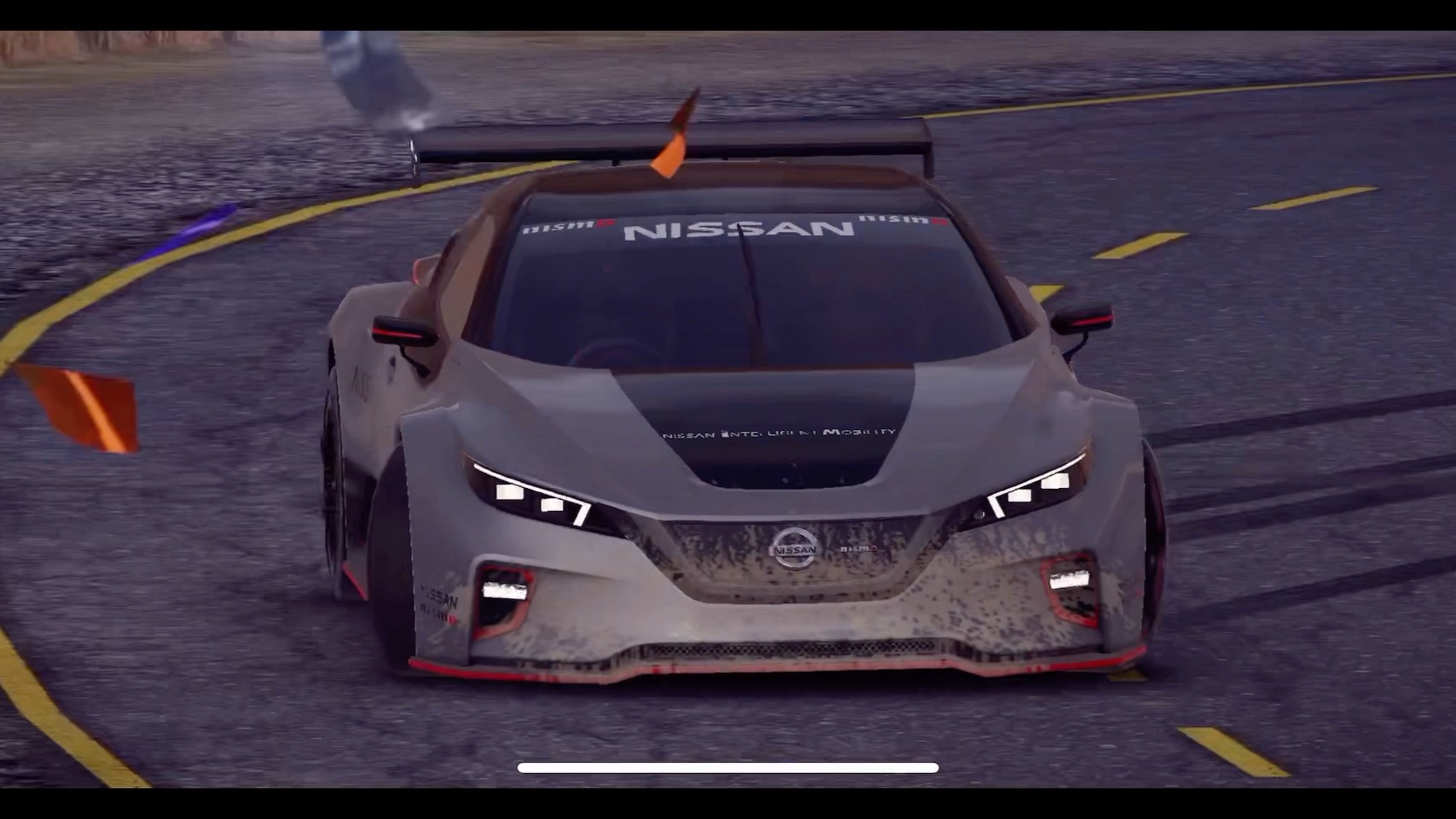 传奇球员复出亮相,场上再度掀起旋风 传奇球员复出亮相,场上再度掀起旋风