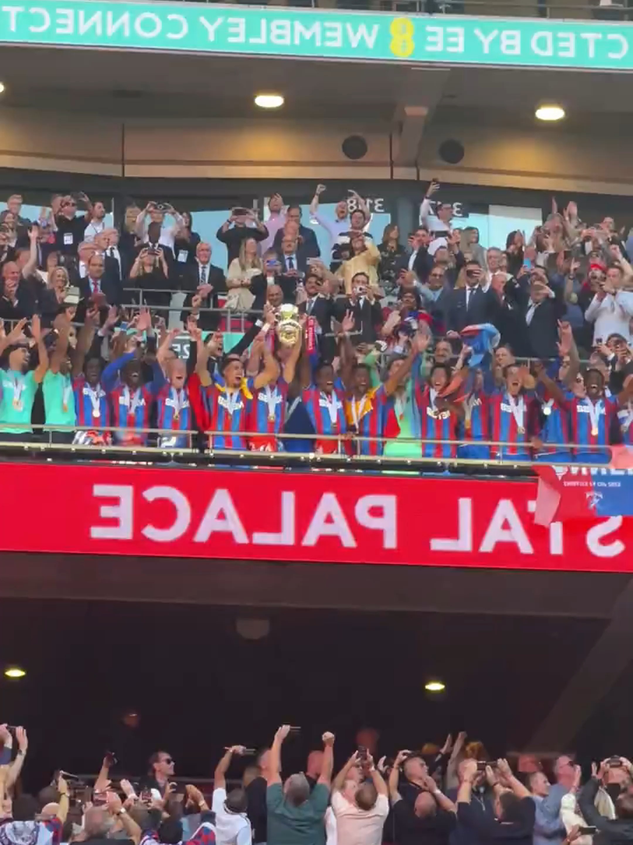 水晶宫客场大胜诺维奇,表现令人瞩目的简单介绍 水晶宫客场大胜诺维奇,表现令人瞩目的简单介绍