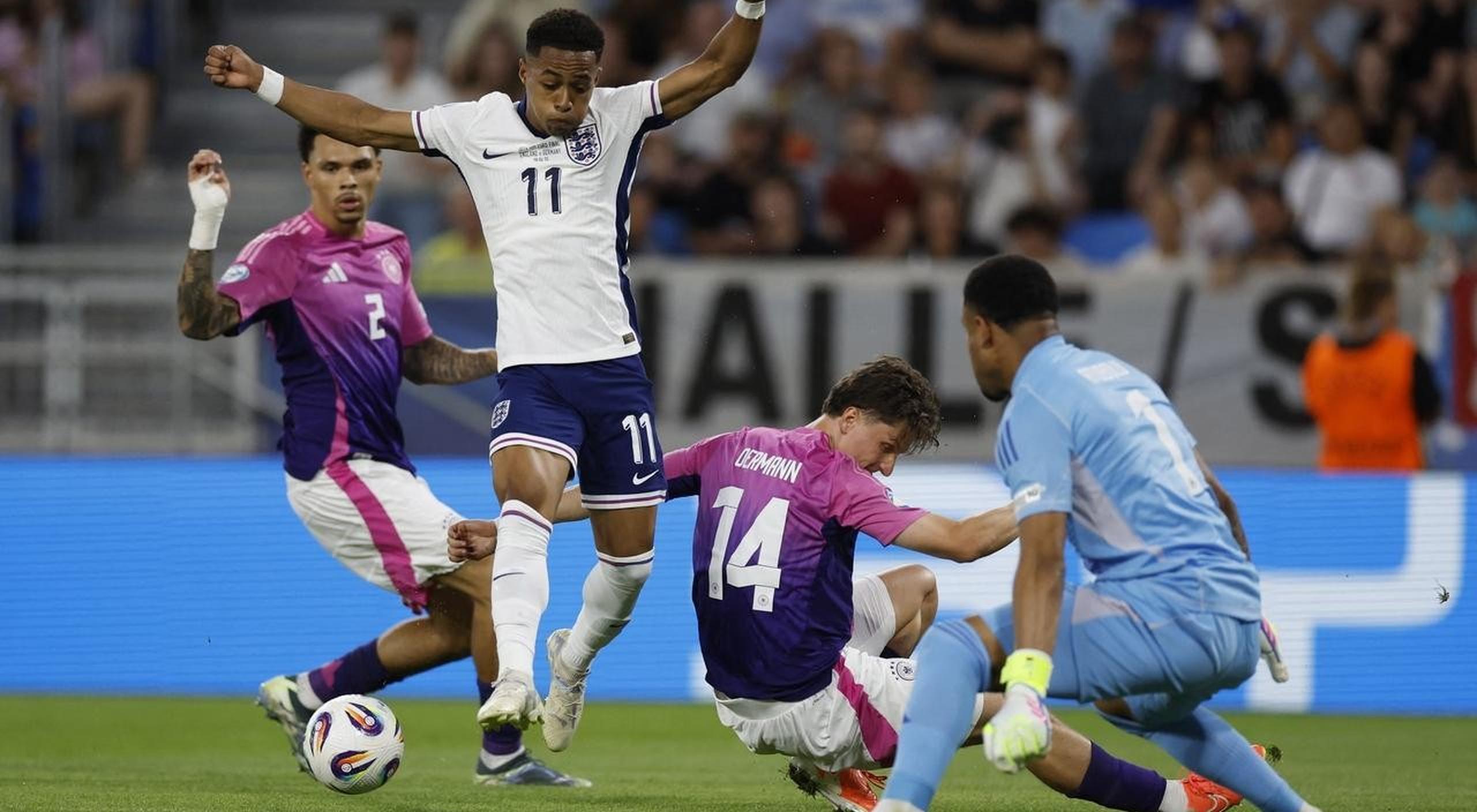 英格兰绝杀乌克兰,挺进欧锦赛决赛 英格兰绝杀乌克兰,挺进欧锦赛决赛