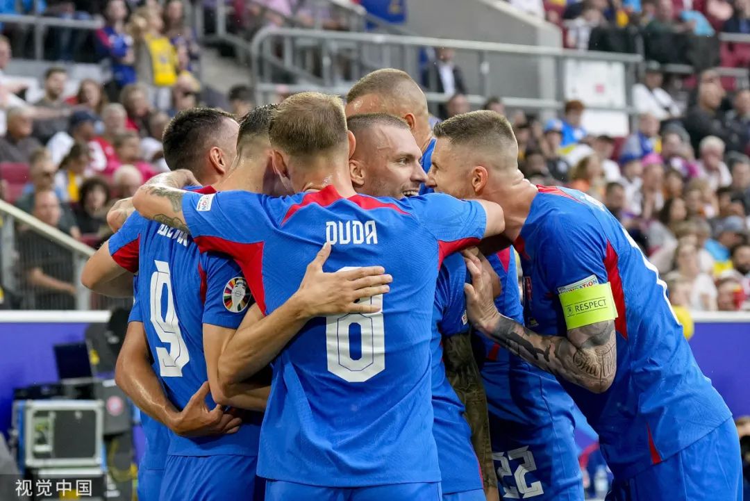 英格兰绝杀乌克兰,挺进欧锦赛决赛 英格兰绝杀乌克兰,挺进欧锦赛决赛