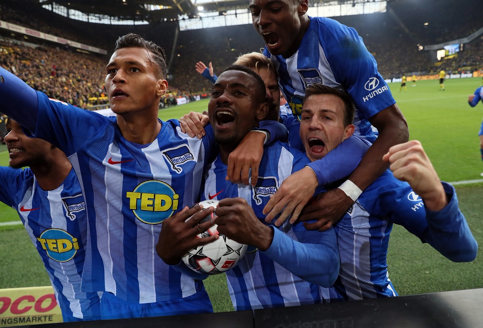 包含柏林赫塔客场绝杀柏林联队,豪取关键胜利的词条 包含柏林赫塔客场绝杀柏林联队,豪取关键胜利的词条