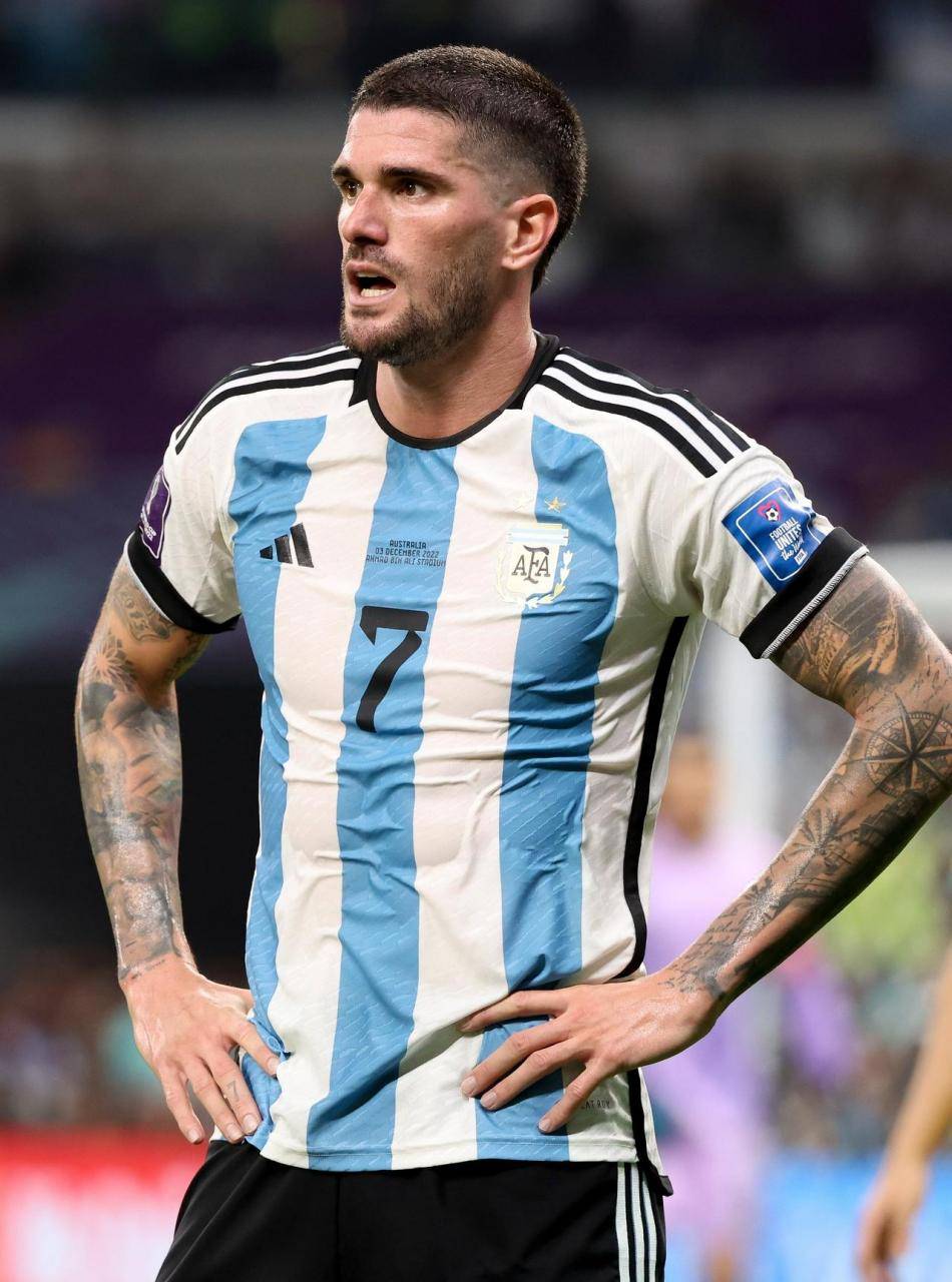 关于阿根廷球星因伤缺席关键比赛的信息