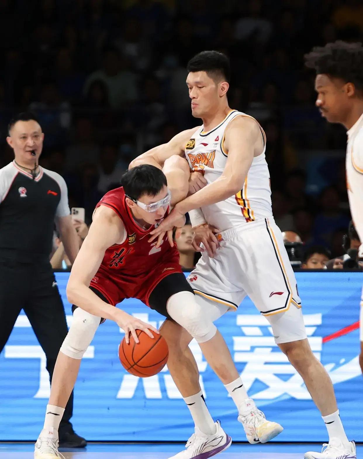 包含北京首钢队客场力克山西,再次掀起连胜风潮的词条 包含北京首钢队客场力克山西,再次掀起连胜风潮的词条